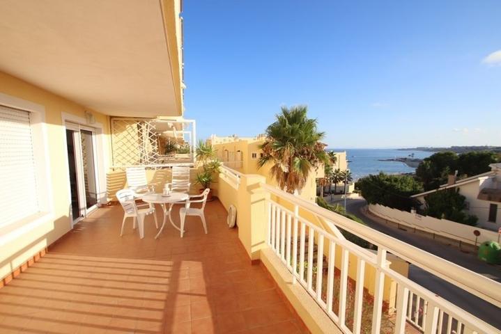 Apartamento con vistas en Campoamor . Temporada baja. photo 0