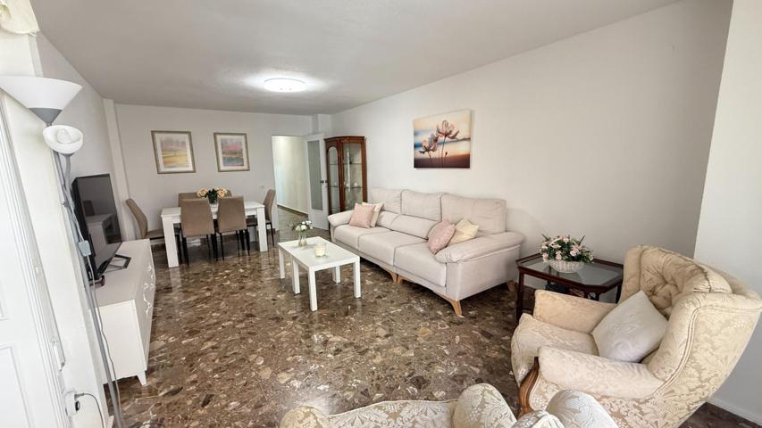 Piso En venta en Centro, Alicante photo 0