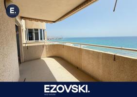 Piso en venta en Urbanizació Olas Blancas – Playa Muchavista photo 0
