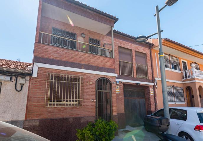 CASA ADOSADA EN INFANTE CON GARAJE photo 0