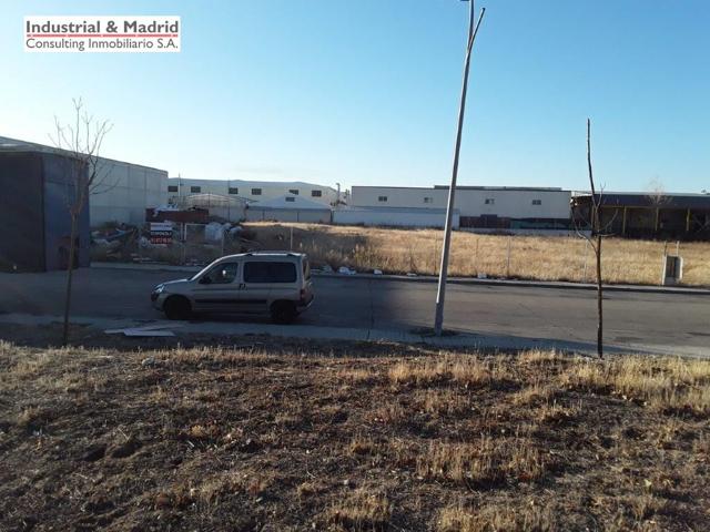 VENTA DE TERRENO INDUSTRIAL DE 1.769 M2 EN POL. IND. GESTESA EN LOECHES photo 0