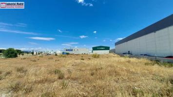 TERRENO EN VENTA EN AVDA. LEALTAD, POLÍGONO INDUSTRIAL LOS OLIVOS, GETAFE photo 0