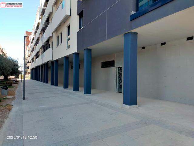¡TU OPORTUNIDAD DE TENER UN LOCAL EN PLENO CENTRO DE ARGANDA! photo 0