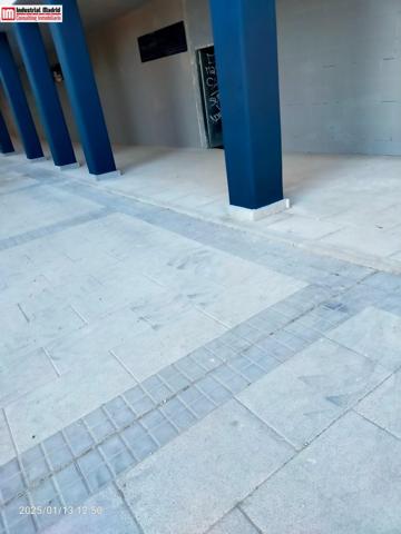 EXCELENTE OPORTUNIDAD DE LOCAL EN EDIFICIO PARÍS 3 photo 0