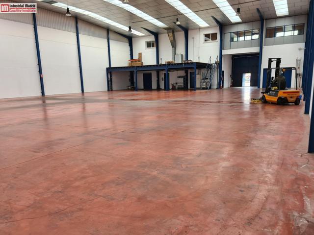 OPORTUNIDAD EN ALQUILER – NAVE INDUSTRIAL photo 0