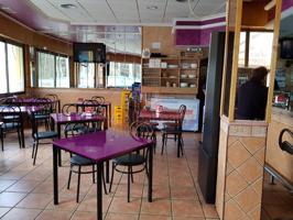 SE VENDE LOCAL COMERCIAL CON CAFÉ-BAR, EN ZONA SAN PABLO photo 0