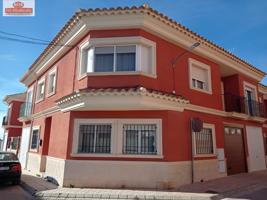 ACOGEDORA VIVIENDA UNIFAMILIAR EN VENTA EN VALDEGANGA photo 0