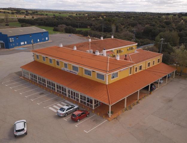 SE VENDE HOTEL-RESTAURANTE EN EL ROBLEDO (ALBACETE). photo 0