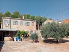 INTERESANTE CASA EN VENTA EN NAVA DE ABAJO CON GARAJE Y NAVE INDUSTRIAL photo 0