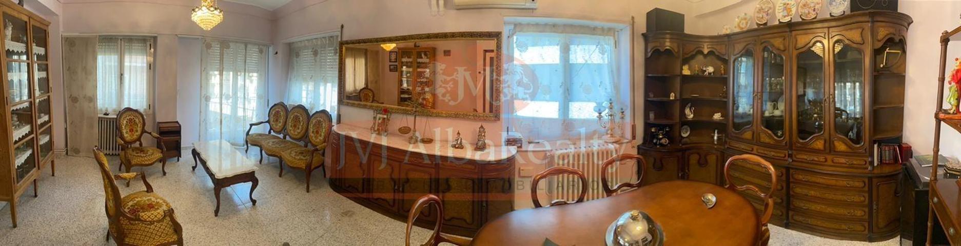 SE VENDE AMPLIA VIVIENDA EN PLENO CENTRO DE ALBACETE. photo 0