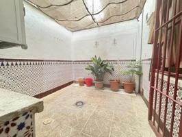 GRAN OPORTUNIDAD. CASA EN VENTA EN EL CENTRO DE VALDEMORO photo 0