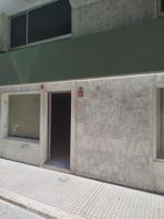 Se alquila local ideal para consulta u oficinas entre el Hospital Puerta Del Mar y Paseo Maritimo. photo 0
