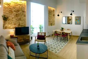 ALQUILER ANUAL: Precioso apartamento de 2 dormitorios en pleno centro de Cádiz photo 0