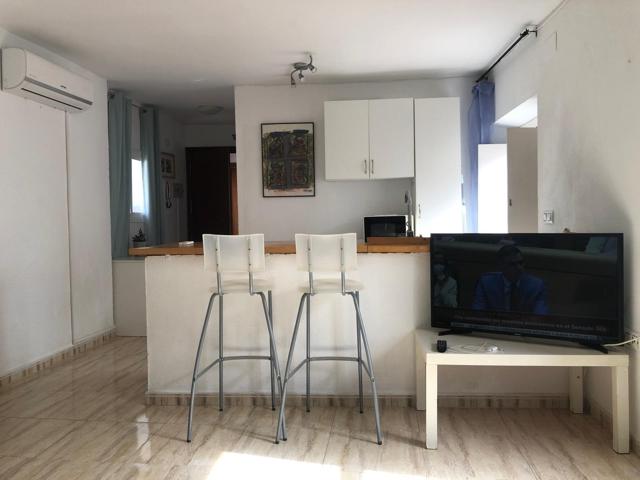 ESTUDIO ÁTICO EN ALQUILER PARA TODO EL AÑO EN EL CENTRO photo 0