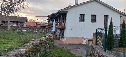 CASA OCUPADA EN SANTA MARIA DE CAYON photo 0