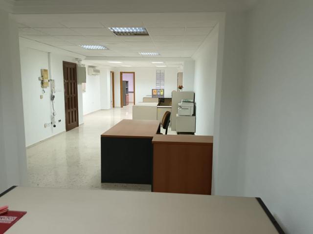 SE VENDE LOCAL PARA OFICINAS Y DESPACHOS EN ZONA CENTRICA BENIDORM photo 0