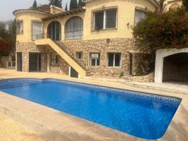 SE ALQUILA CHALET HASTA JULIO EN ALTEA photo 0