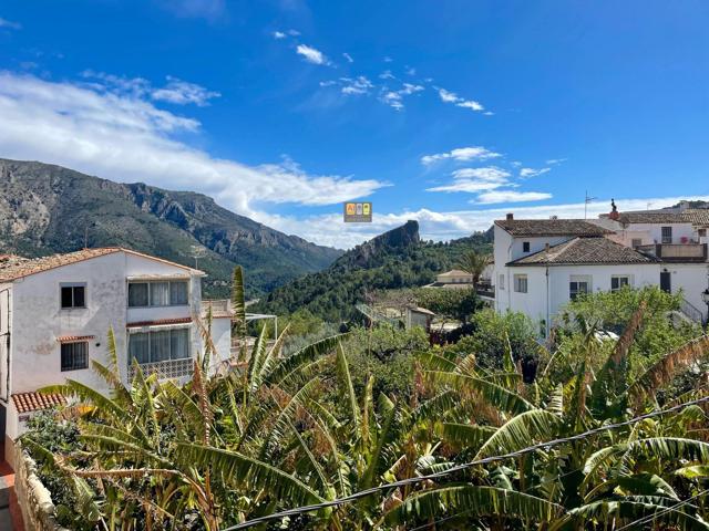 Encantadora casa de pueblo en Beniardá con vistas a la montaña photo 0