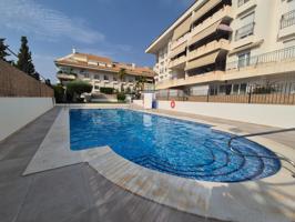 ALQUILER PISO CON PISCINA Y GARAJE photo 0
