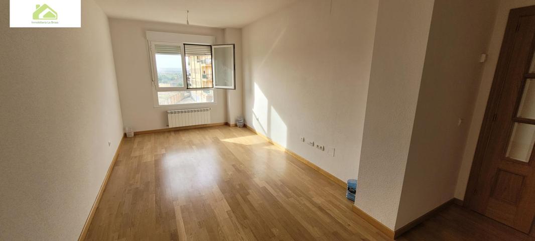 VENTA PISO 2 HABITACIONES,AVDA REQUEJO ( NUEVO A ESTRENAR) photo 0