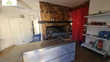 RESTAURANTE Y TIENDA IDEAL PARA CONVERTIR EN VIVIENDA photo 0