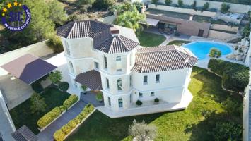¡¡MAJESTUOSO CHALET DE LUJO!! photo 0