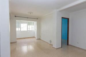 Piso muy bien situado, a dos pasos del centro, con garaje y trastero photo 0