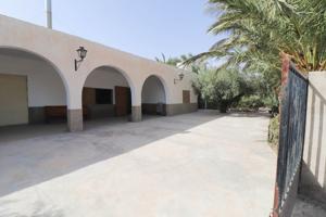 Casa con terreno en Tabernas photo 0