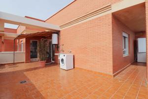 🏡 ¡OPORTUNIDAD! VIVIENDA CON GARAJE EN ZONA EL BOTICARIO, LA CAÑADA-ALMERÍA 🏡 photo 0