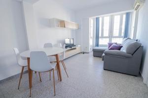 🏡 ¡Oportunidad de Compra! Piso de 97 m² en zona Av. Santa Isabel – Almería 🏡 photo 0