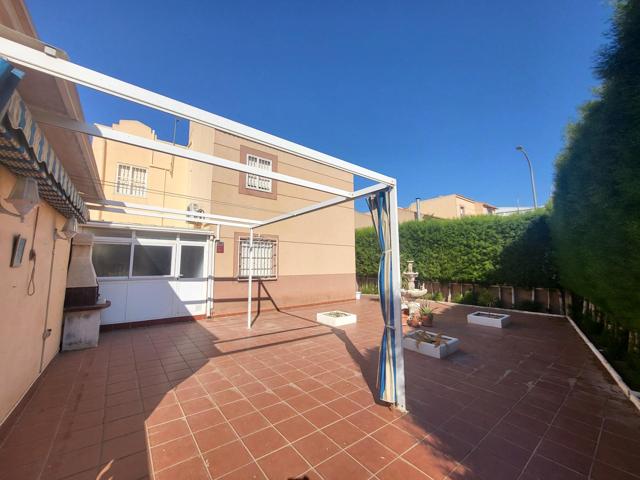 SE VENDE DUPLEX DE FINANCIERA DE 4 HABITACIONES EN HUERCAL DE ALMERIA photo 0