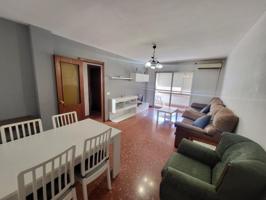 SE ALQUILA PISO DE 4 HABITACIONES PARA ESTUDIANTES photo 0