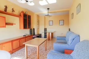 SE VENDE PISO DE 3 HABITACIONES EN BARRIO SAN LUIS photo 0