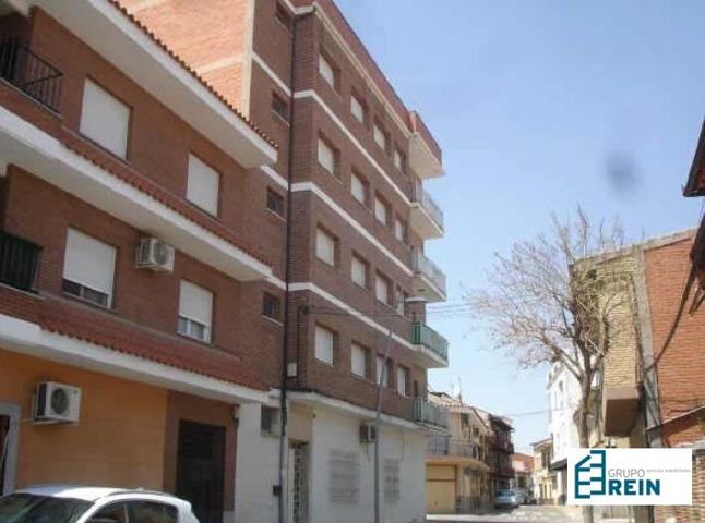 Edificio en Mocejón photo 0