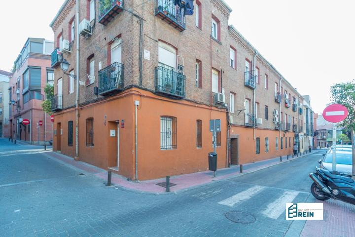 Apartamento en la calle Santa Julia, en Madrid. photo 0