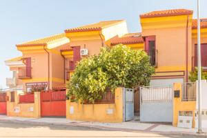 CHALET EN YUNCOS DE 4 DORMITORIOS photo 0