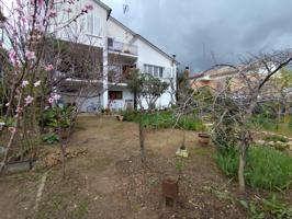 Estupenda Casa a 4 vientos con jardin en venta en Caldes de Montbui photo 0