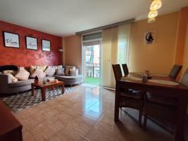 Piso en venta con gran terraza, parking y trastero en Santa Perpetua de Mogoda photo 0