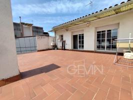 Gran casa de pueblo en pleno centro de Mollet photo 0