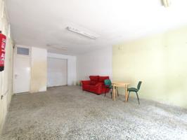 Local comercial en alquiler photo 0