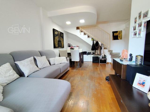 Piso tipo dúplex en venta en la zona del Ambulatorio en Santa Perpetua de Mogoda photo 0