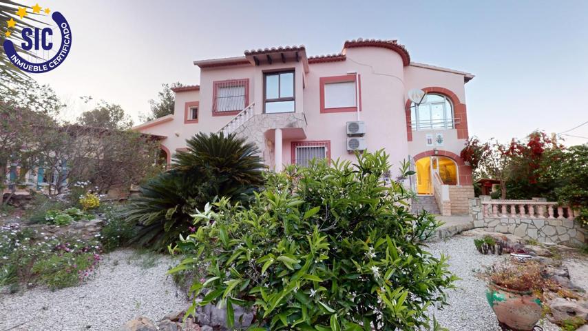 **¡Hermoso Chalet con Vistas Espectaculares - Tu Refugio Mediterráneo!** photo 0