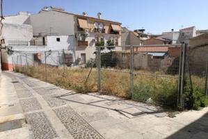 Suelo urbano residencial en el casco antiguo de Jaén, tipología plurifamiliar y comercial photo 0