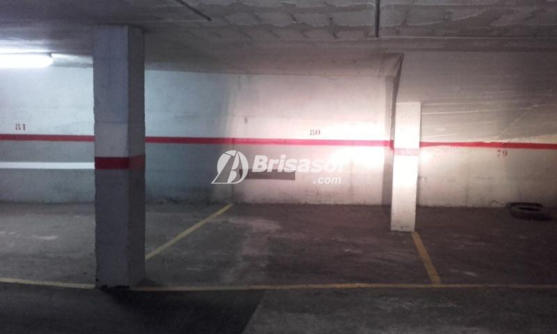 ZONA PAISOS CATALANS - PARKING A LA VENTA photo 0