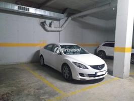 Reus - Parking en venta en la plaza Gandhi photo 0