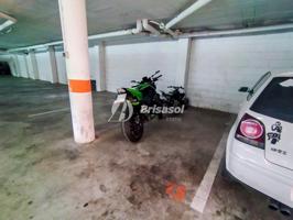 Reus - Plaza de parking en venta zona avenida Salou photo 0