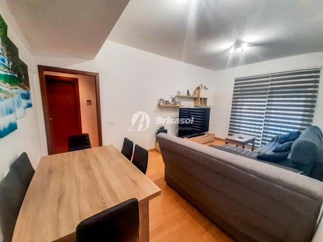 Montbrió del Camp-Piso en venta de 3 habitaciones con parking. photo 0