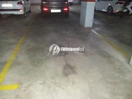 Reus-Zona centro-Plaza de parking en alquiler photo 0