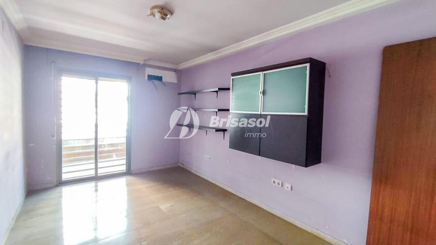 Reus-Piso en subasta de 4 habitaciones zona centro.!Gran oportunidad! photo 0