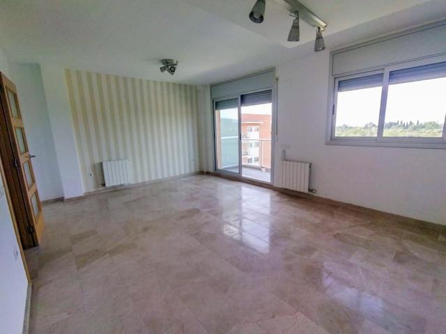 Reus-Piso en venta zona Mas Angles de 3 habitaciones photo 0